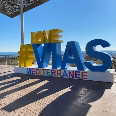 4 Pers Avec Climatisation Proche Plages - V0727 * Vias
